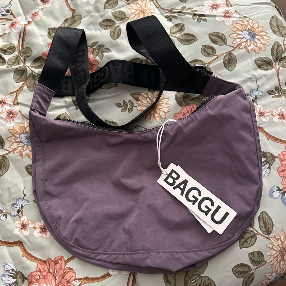 Baggu Medium Crescent Bag in Dusty Purple UO Exclusive - NWT